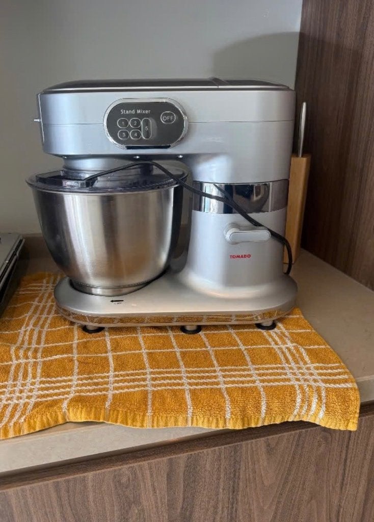 Tomado Keukenmachine RVS TM-2436, 4 liter of meer, Ophalen of Verzenden, Zo goed als nieuw, 3 snelheden of meer