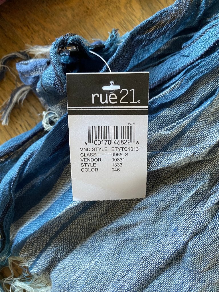 Nieuwe sjaal van Rue 21, Maat 46/48 (XL) of groter, Nieuw, Ophalen of Verzenden, Sjaal