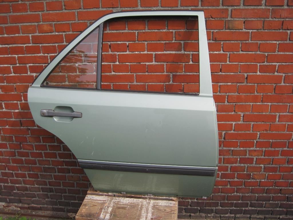 Mercedes W124 deuren, Auto-onderdelen, Carrosserie en Plaatwerk, Ophalen, Gebruikt, Deur, Mercedes-Benz