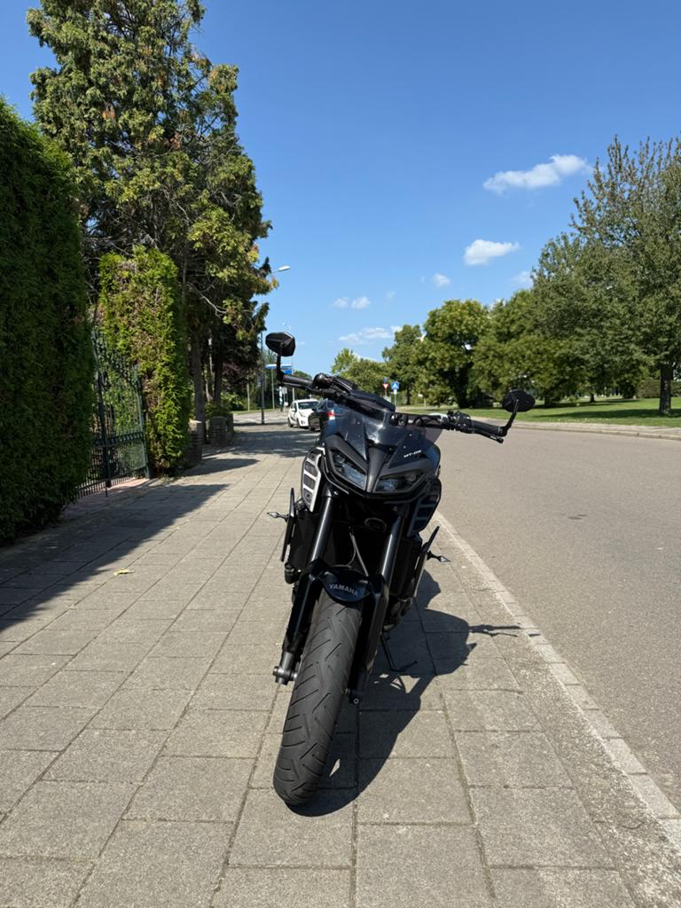 Yamaha MT-09 met Akrapovic uitlaat, Sportuitlaat, Motorrijbewijs A, Gebruikt, 3 cilinders