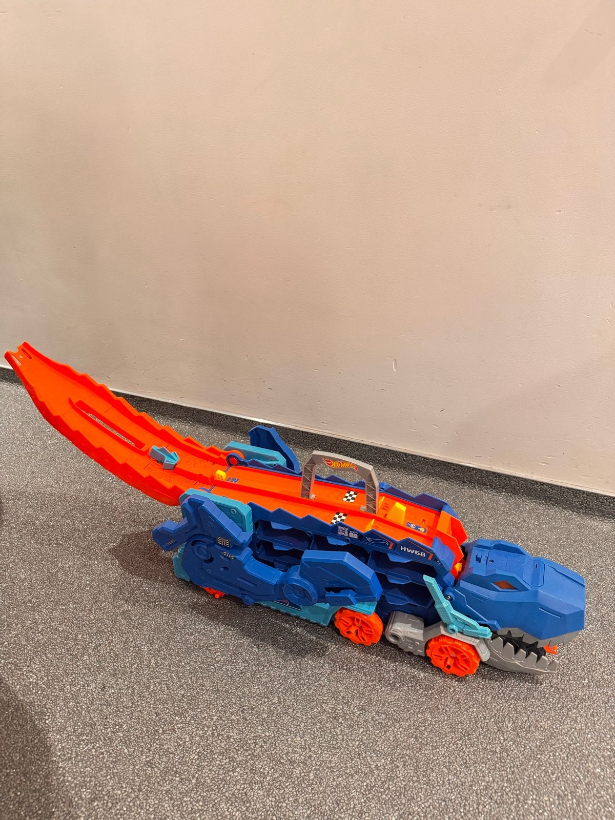 Hot Wheels T-Rex Super Transportbaan, Kinderen en Baby's, Speelgoed | Speelgoedvoertuigen, Ophalen of Verzenden, Gebruikt
