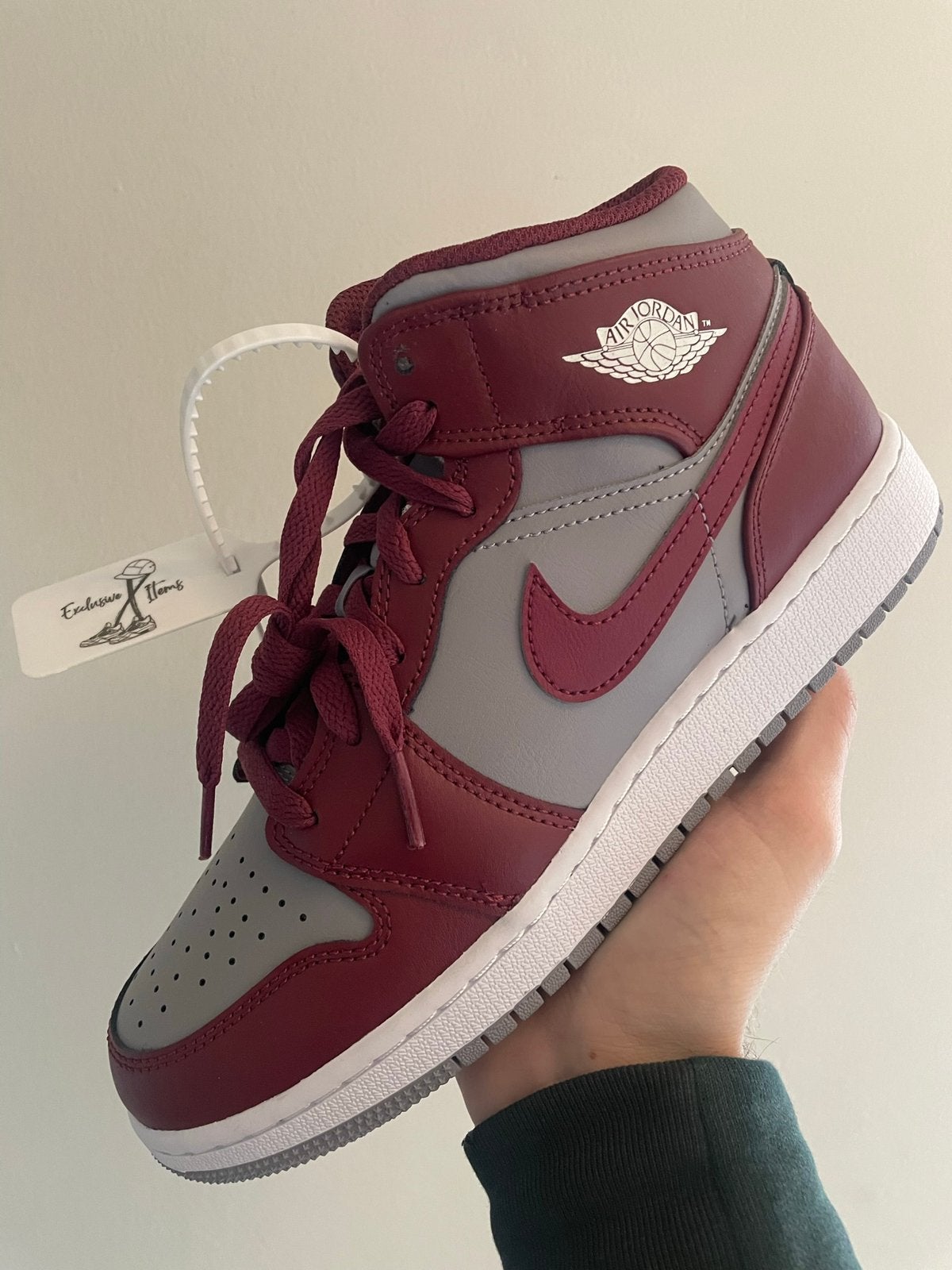 Nike Air Jordan 1 Mid Cherrywood | 38.5 / 39 / 40, Kleding | Dames, Schoenen, Overige kleuren, Nike, Nieuw, Ophalen of Verzenden