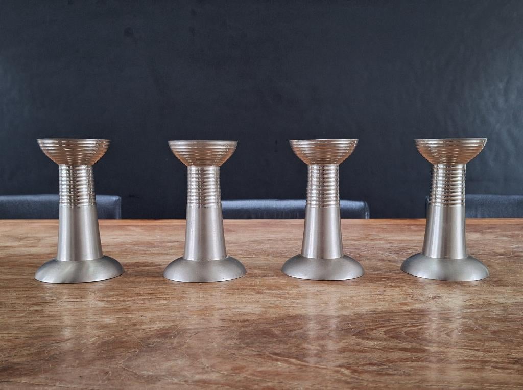 set 4st artdeco bauhaus stijl zware metalen kandelaars, Ophalen of Verzenden, Gebruikt, Metaal, Kandelaar