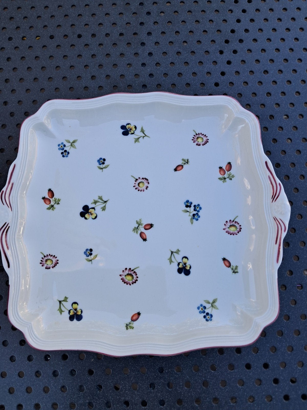 schaal van Villeroy & Boch.  Ophalen, Ophalen