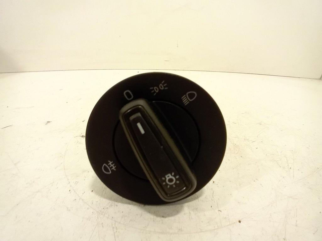 Lichtschakelaar Skoda Fabia, Onderdelen@venauto.nl, Van der Ven Autorecycling B.V., Gebruikt, Ettenseweg 76, 4706 PB Roosendaal, The Netherlands