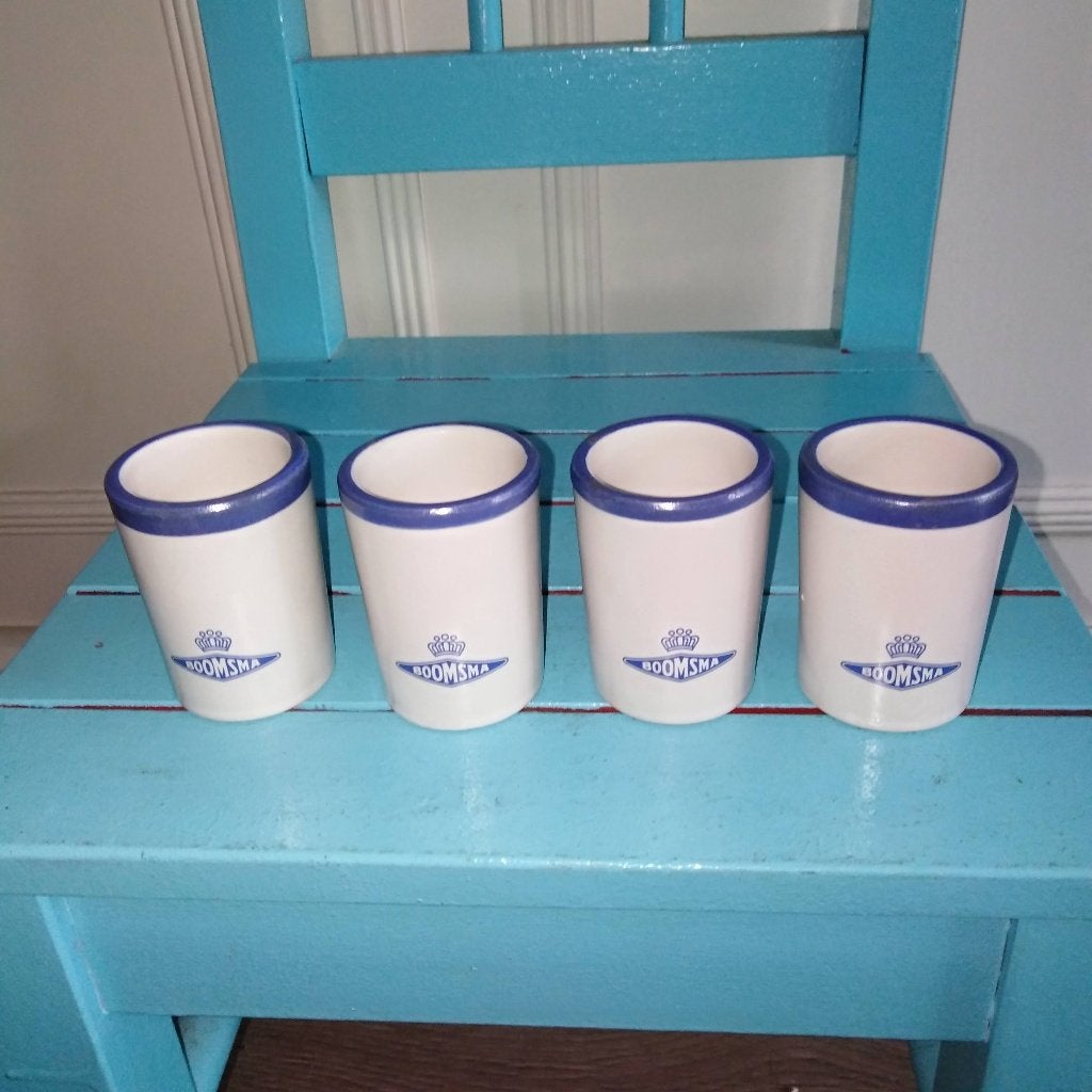 Boomsma steentjes borrelglaasjes wit/blauw aardewerk, Ophalen, Gebruikt, Overige typen