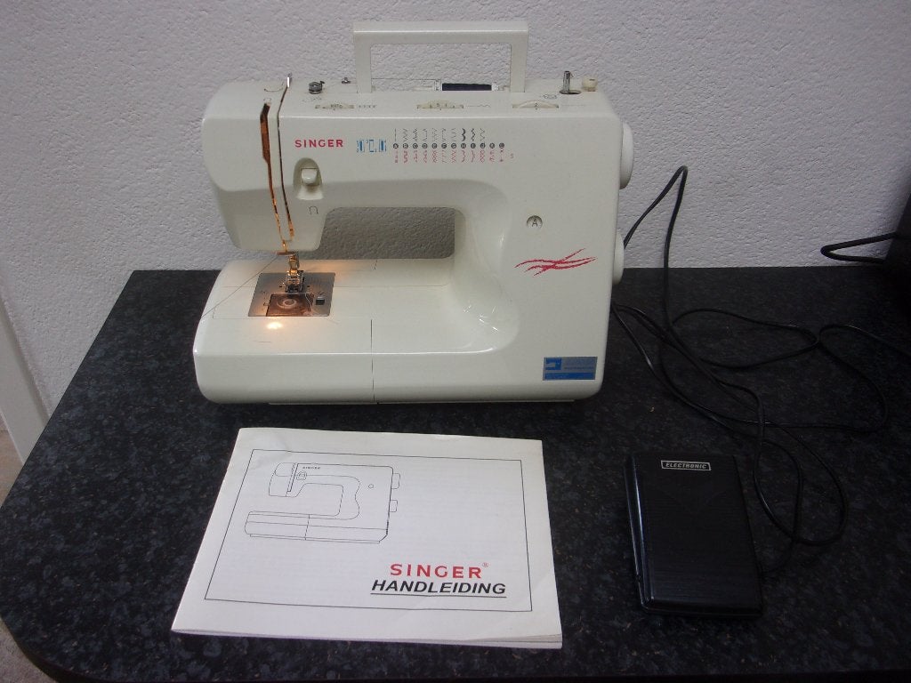 Singer naaimachine type Comfort 3722, Ophalen, Gebruikt, Naaimachine, Singer