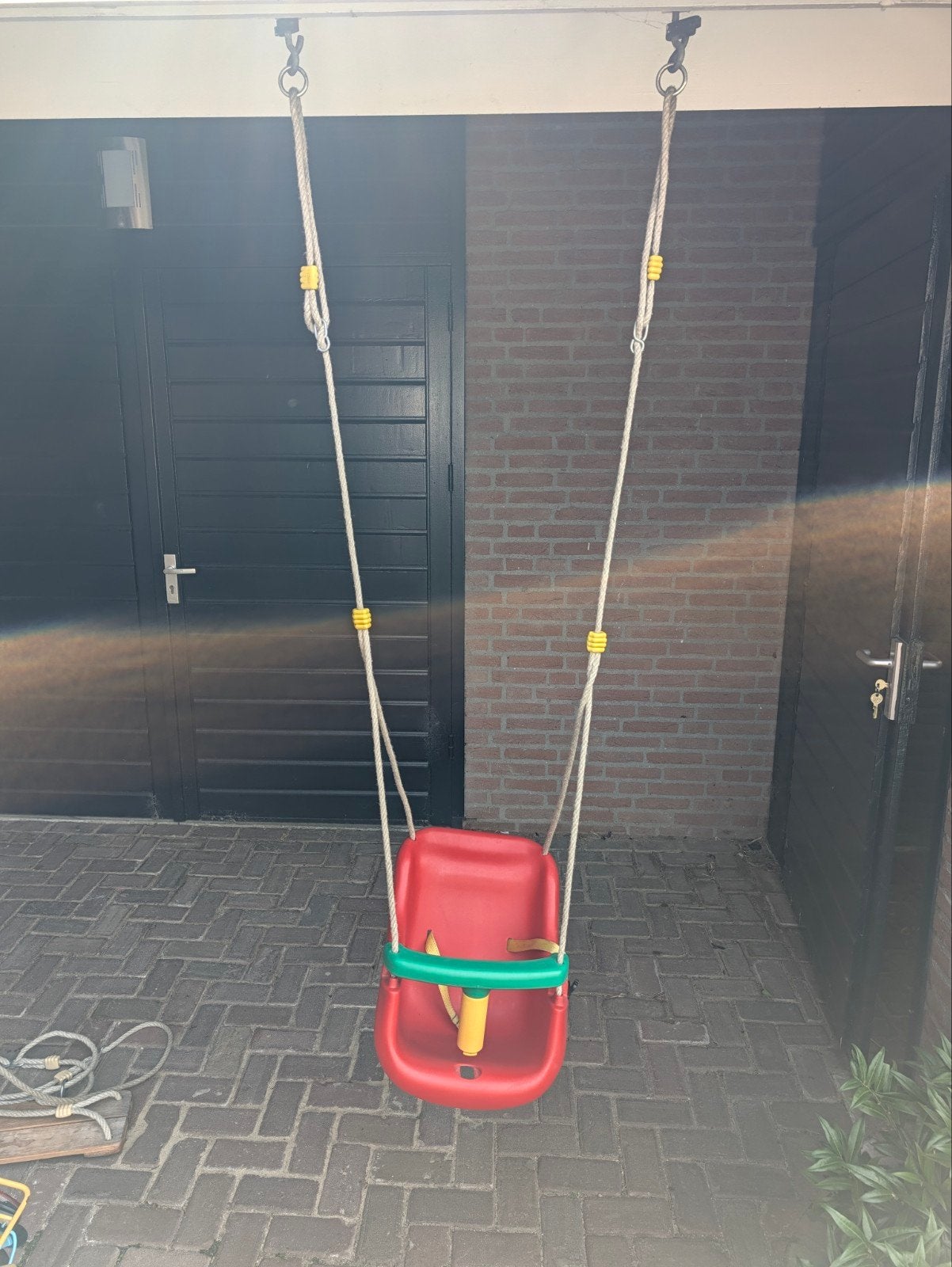 Rode babyschommel voor buiten, Ophalen, Gebruikt, Schommel