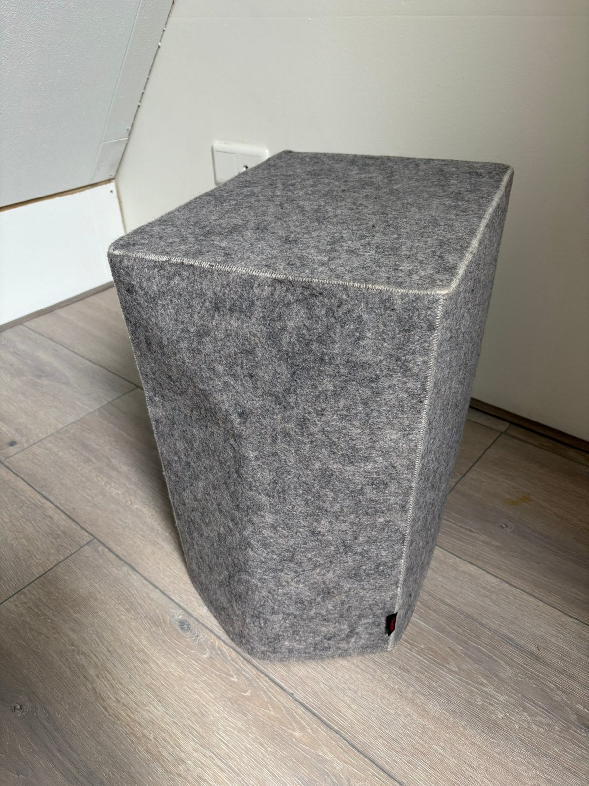 Teufel T10 subwoofer hoes, Audio, Tv en Foto, Luidsprekers, Ophalen of Verzenden, Zo goed als nieuw, Subwoofer, Overige merken