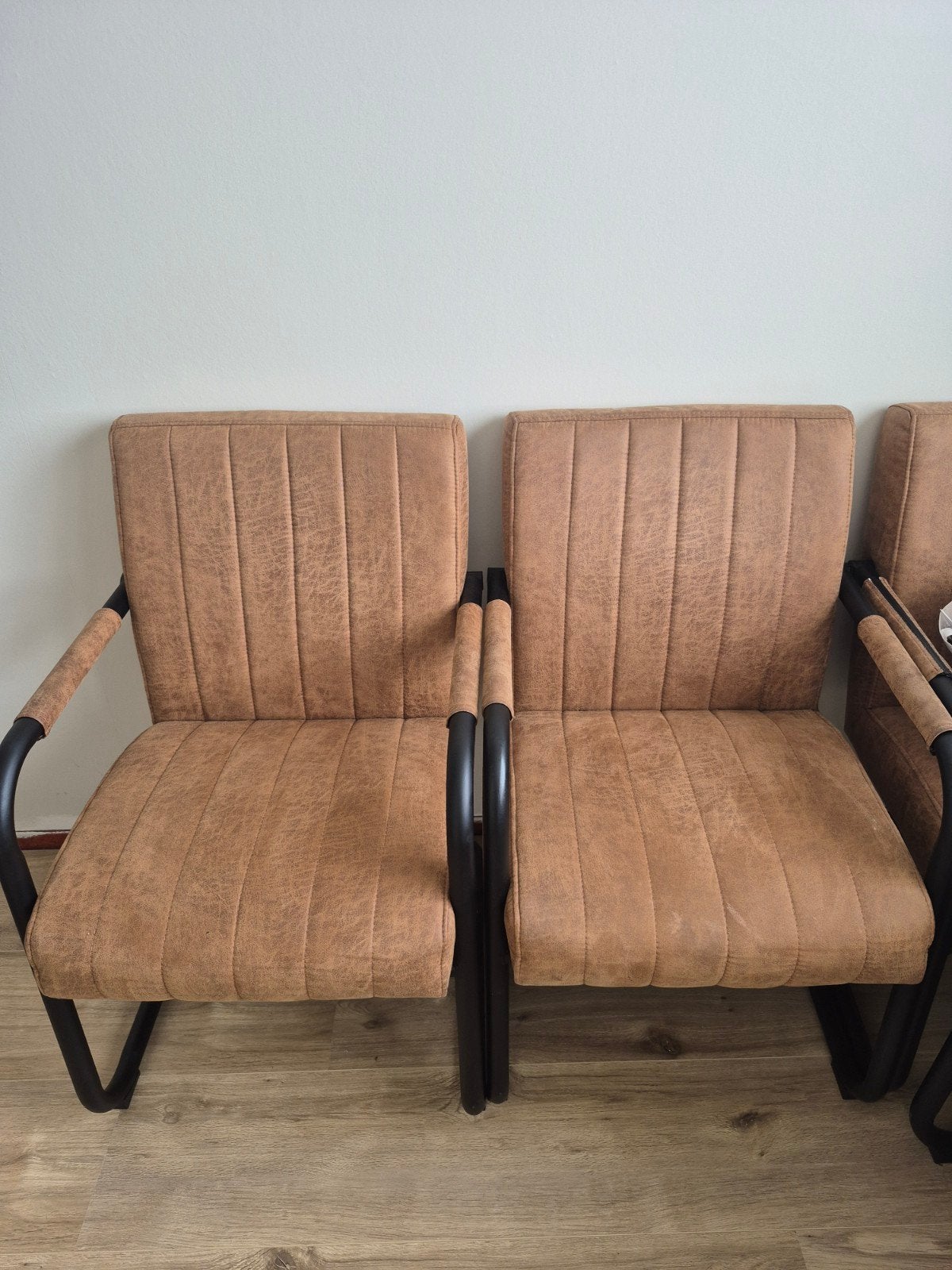6x Eetkamerstoelen Missouri stof cognac - Zwart onderstel, Huis en Inrichting, Stoelen, Ophalen, Zo goed als nieuw, Stof, Vijf, Zes of meer stoelen