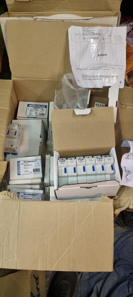 partij  groepen elektra nieuw in doos opruiming, Ophalen of Verzenden, Nieuw, Overige typen