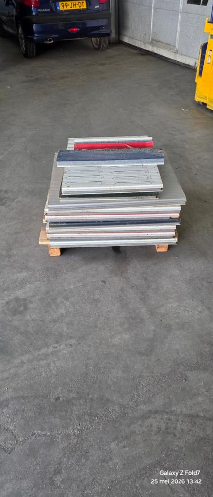 Isolatie platen mes en groef, sandwich panelen, Ophalen