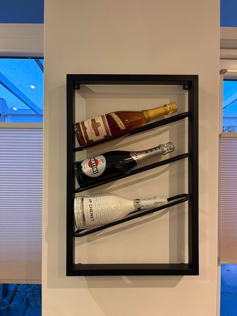 Wand Wijnrek zwart staal 3 flessen, Ophalen, 50 tot 75 cm, Zo goed als nieuw, Minder dan 5 flessen