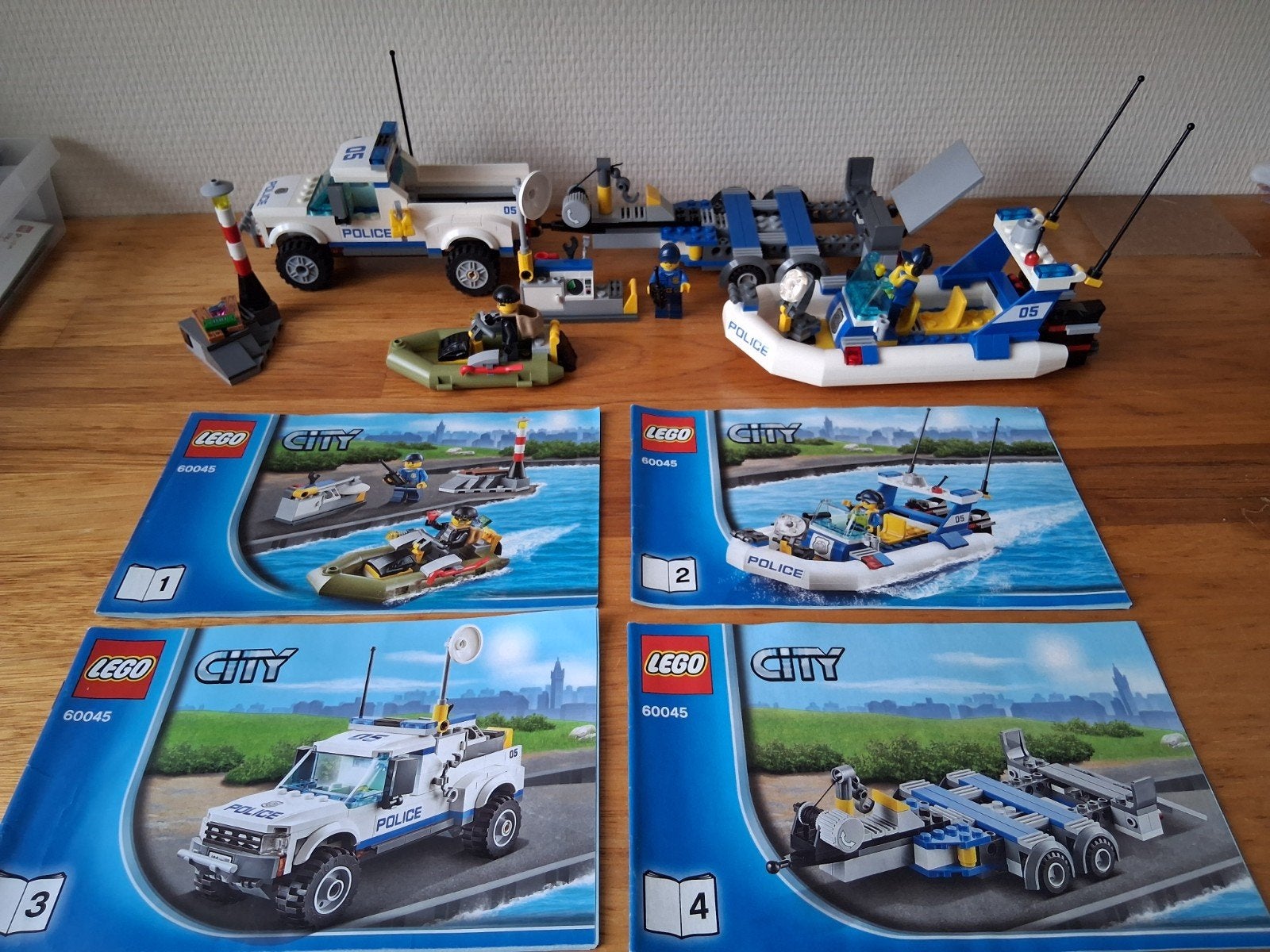 lego city politie Patrouilleboot 60045 complete set +boekjes, City, Lego, Ophalen of Verzenden, Zo goed als nieuw