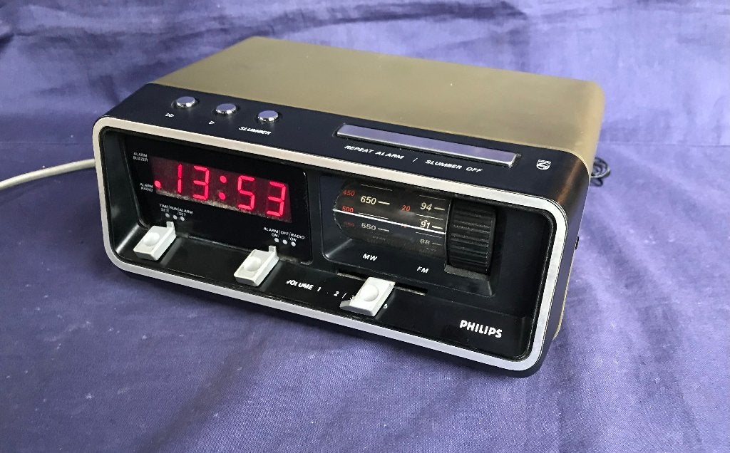 Vintage PHILIPS klokradio 90AS160, Audio, Tv en Foto, Radio's, Ophalen of Verzenden, Gebruikt, Overige typen