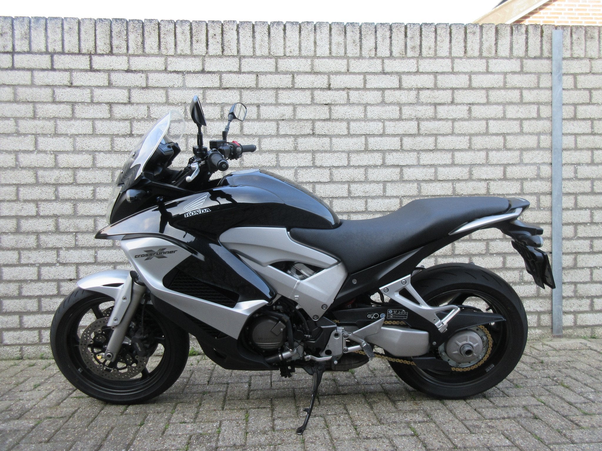 Honda VFR800X (bj 2011), Bedrijf, Toermotor
