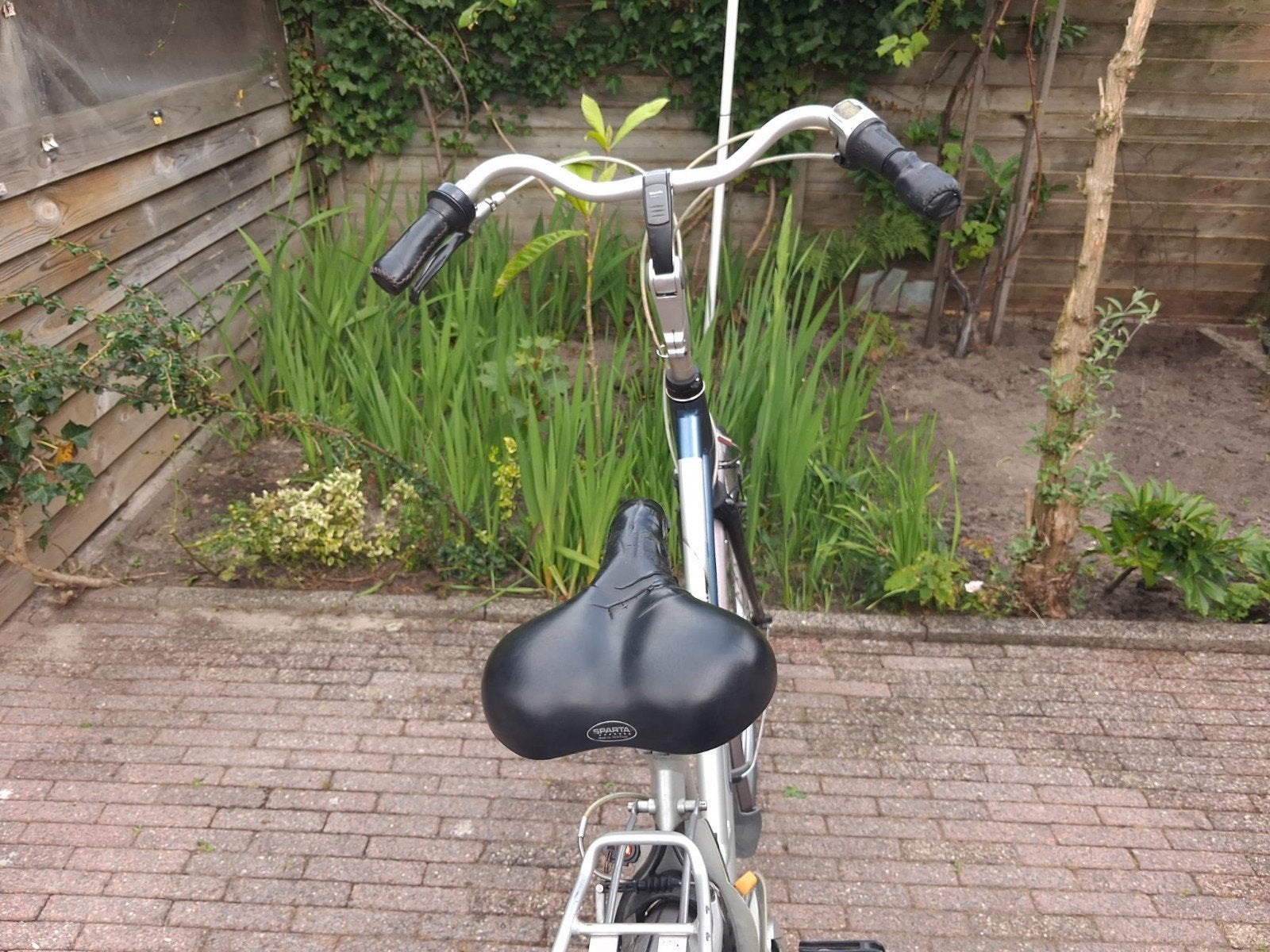 Gazelle damesfiets 28" inch, Fietsen en Brommers, Fietsen | Dames | Damesfietsen, Ophalen, Velgrem, Versnellingen, Gazelle