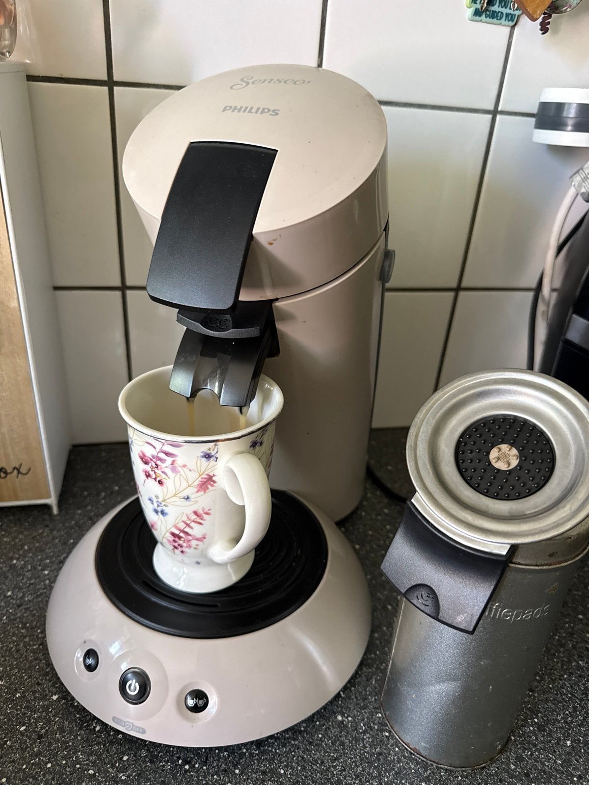Philips Senseo koffiezetapparaat - Beige, Koffiepads en cups, Gebruikt, Koffiemachine, Ophalen of Verzenden