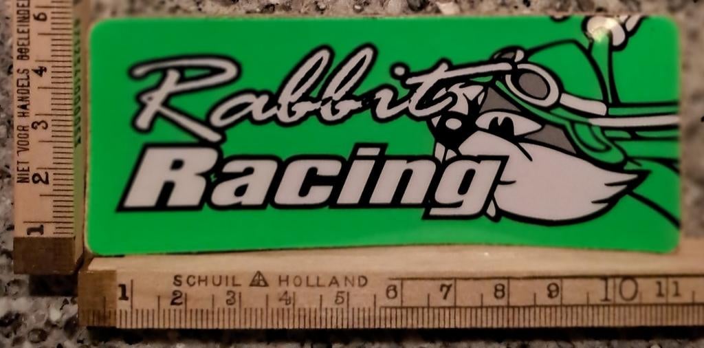 Sticker cartoon strip Rabbit Racing Motorsport autosticker, Ophalen of Verzenden, Zo goed als nieuw