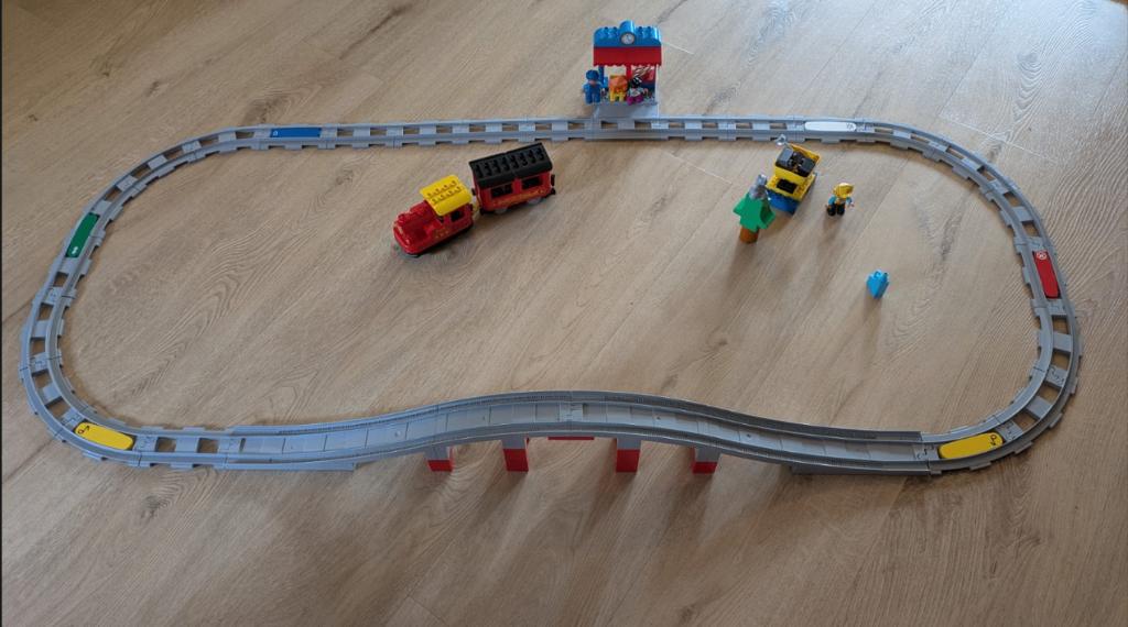 Duplo trein met uitbreidingsset + pizzabakker, Ophalen, Overige thema's, Compleet, Zo goed als nieuw