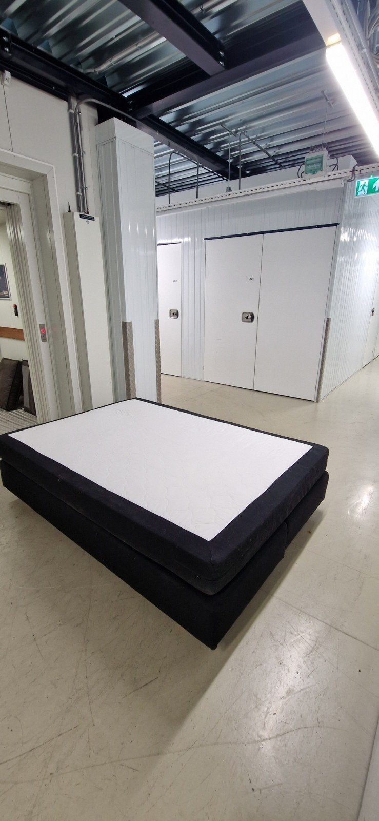 Tweepersoons boxspring met matras - Zwart, Ophalen, Gebruikt, Zwart, Tweepersoons