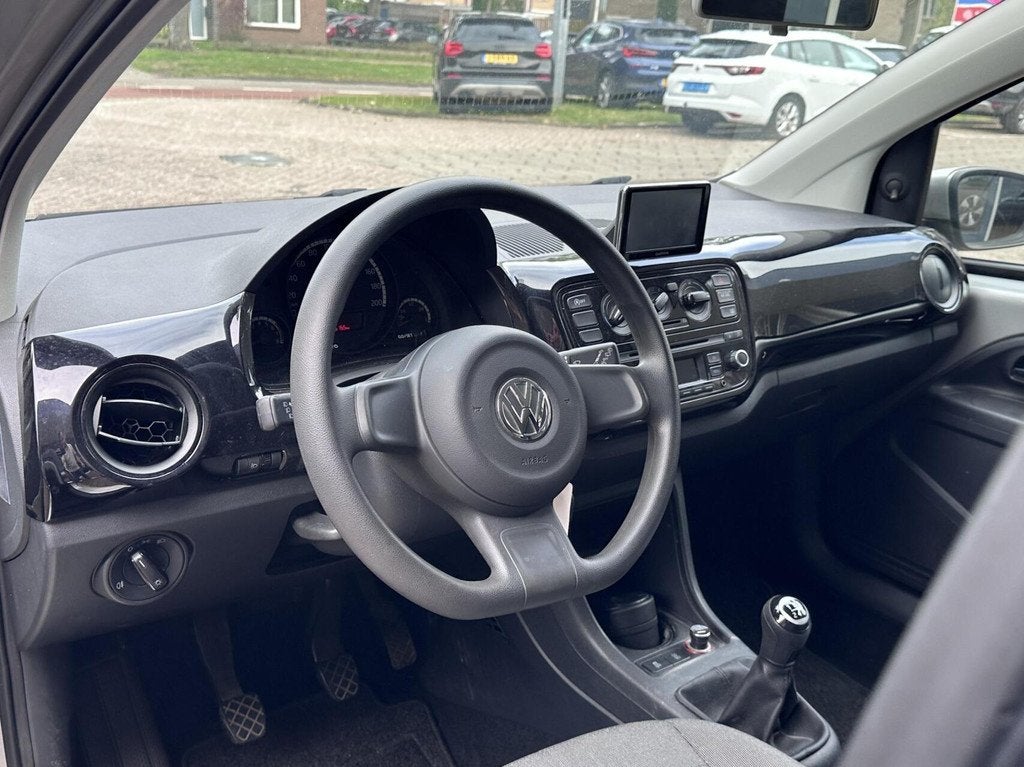 Volkswagen Up! 1.0 high up! BlueMotion Airco, Bluetooth, Nav, Auto's, Volkswagen, Voorwielaandrijving, Start-stop-systeem, Gebruikt