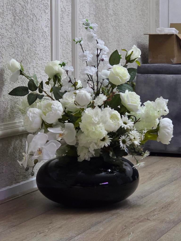 Prachtige kunstbloemen boeket in zwarte vaas  - Nieuw, Ophalen, Nieuw