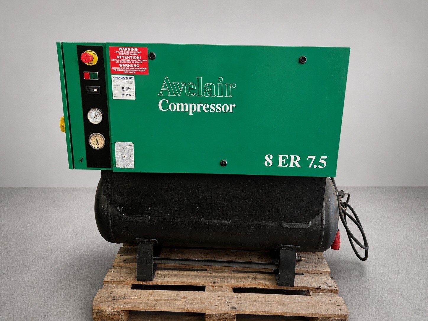 Creemers / Avelair schroefompressor 7.5KW 1000 l/min, Doe-het-zelf en Verbouw, Compressors, Ophalen of Verzenden, Geluidgedempt
