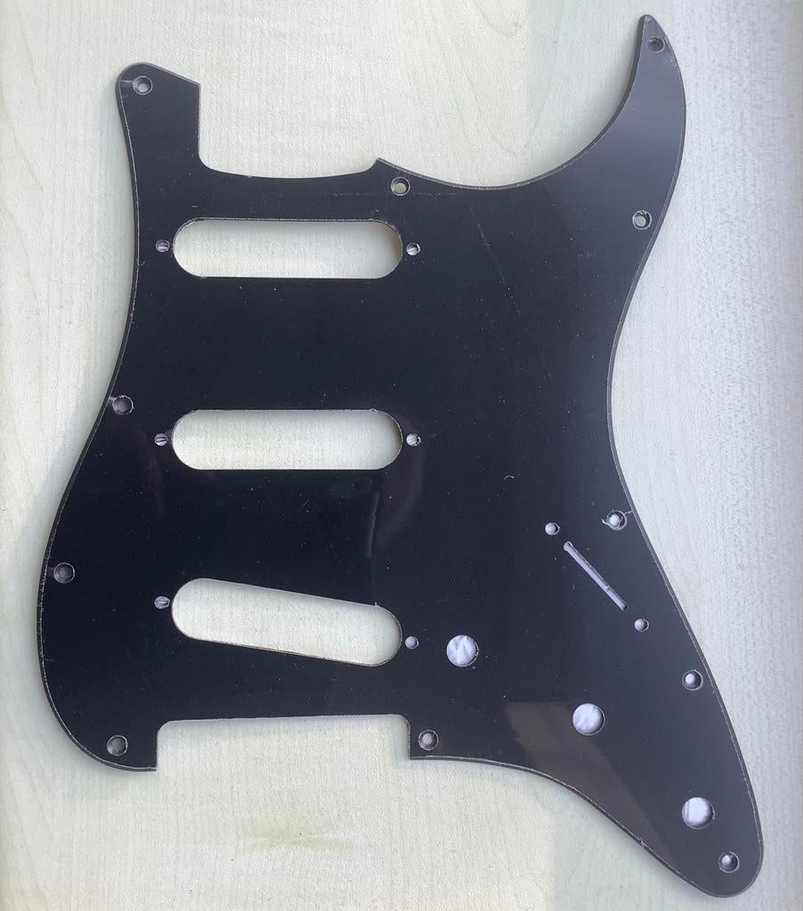 Nieuwe zwarte slagplaat voor Fender Stratocaster (nieuw), Muziek en Instrumenten, Instrumenten | Onderdelen, Ophalen of Verzenden