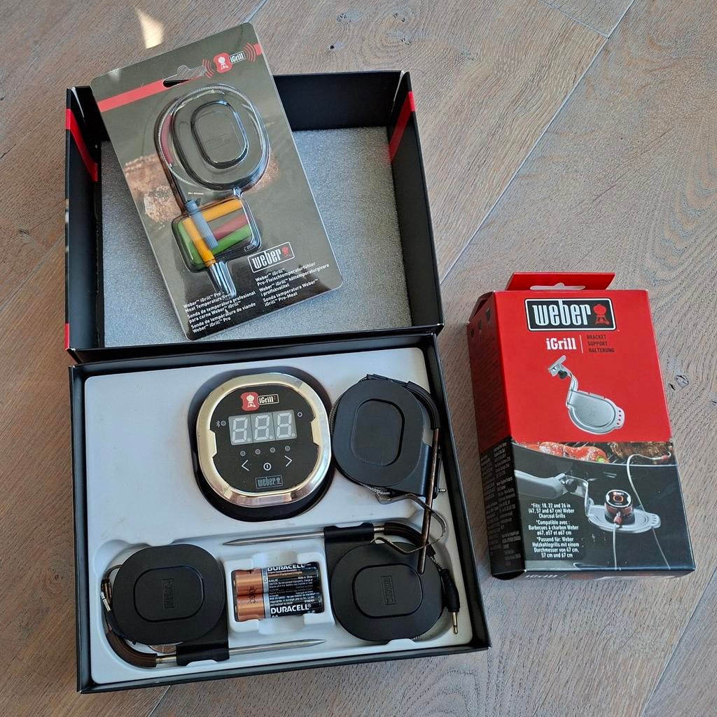 Weber iGrill 2 BBQ-thermometer met 4 sondes incl. beugel, Tuin en Terras, Barbecue-accessoires, Zo goed als nieuw, Ophalen of Verzenden