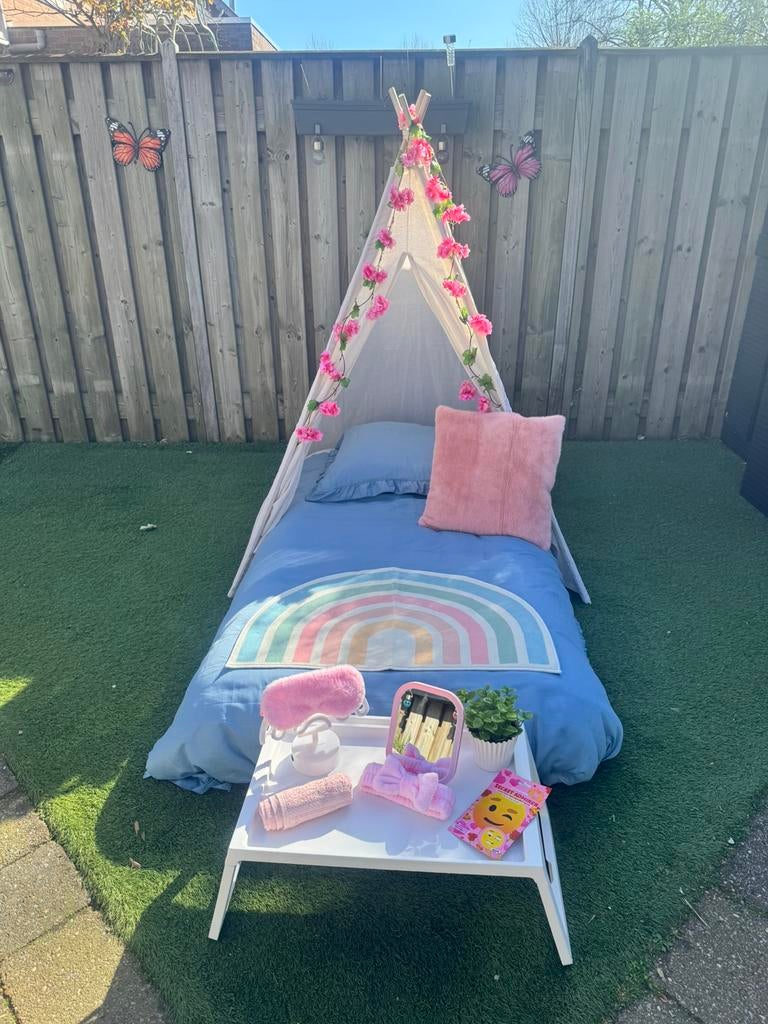 Tipi tent verhuur – Slaapfeestje / Verjaardag Luxe thema’s, Hobby en Vrije tijd, Feestartikelen | Verhuur, Ophalen of Verzenden