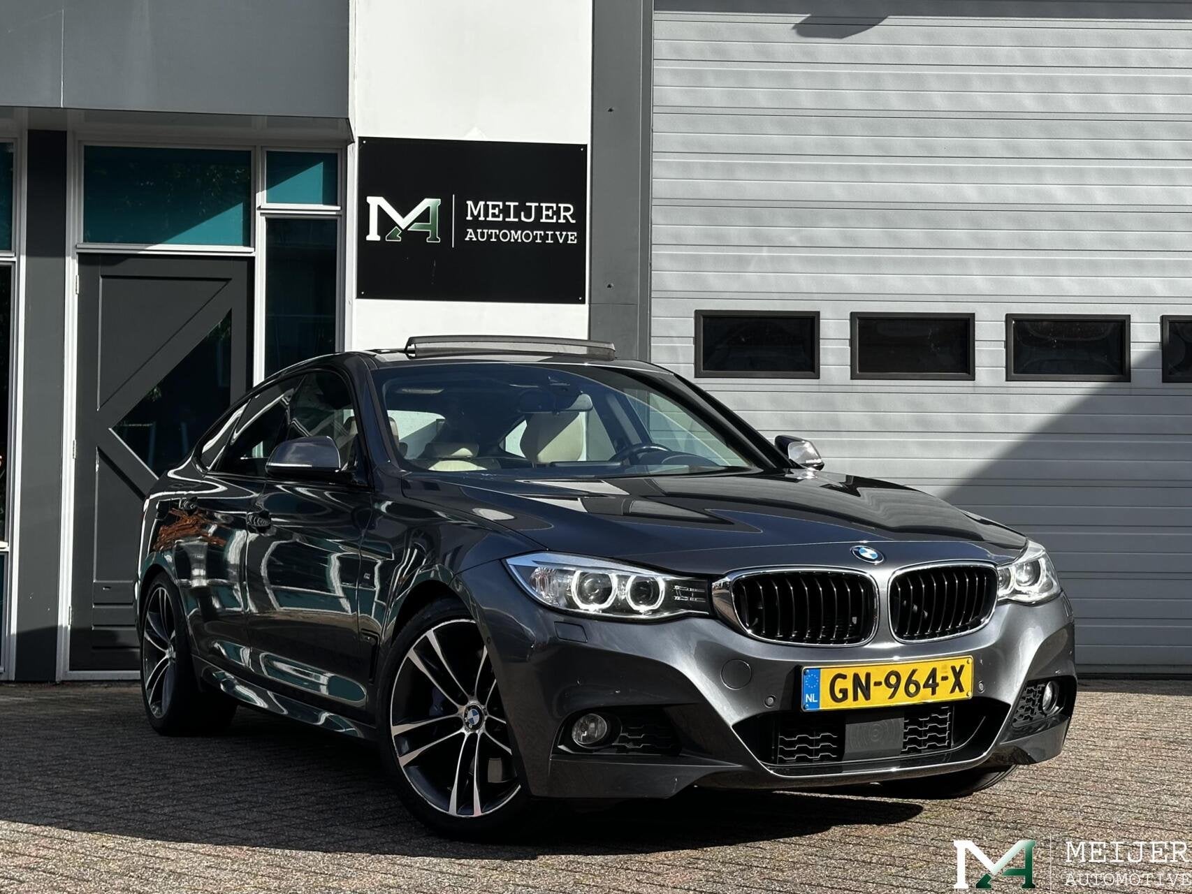 BMW 328i Gran Turismo High Executive|M-Pakket|ACC|Pano|HUD|3, Auto's, Automaat, 745 kg, Achterwielaandrijving, Gebruikt