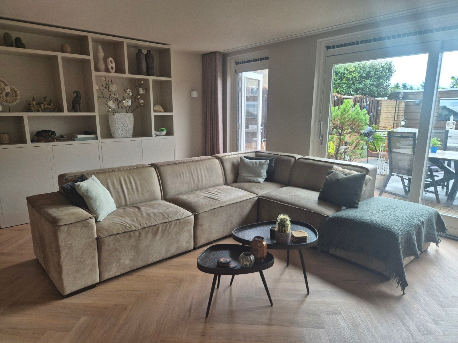 Hoekbank microfiber leer beige, zand kleur, Ophalen, Modern, Comfortabel, Gebruikt, Hoekbank