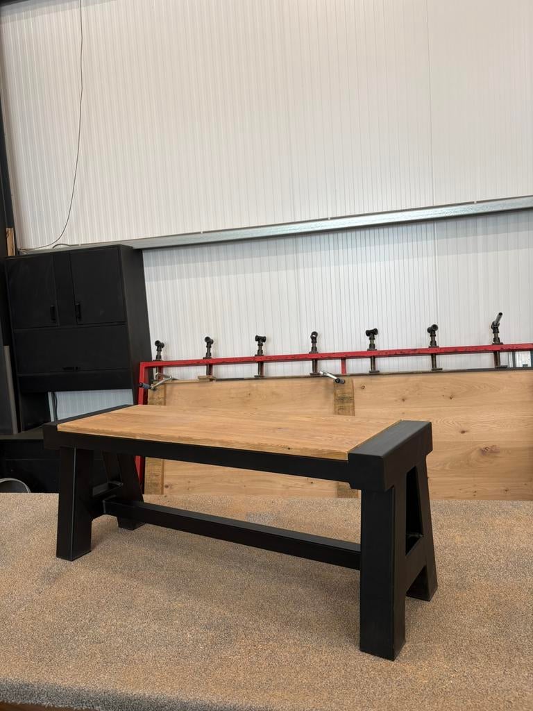 Showmodel sidetable - staal/massief eikenhout, BHS Maatwerk Meubels, 100 tot 150 cm, Info@bhs-maatwerkmeubels.nl, Eikenhout
