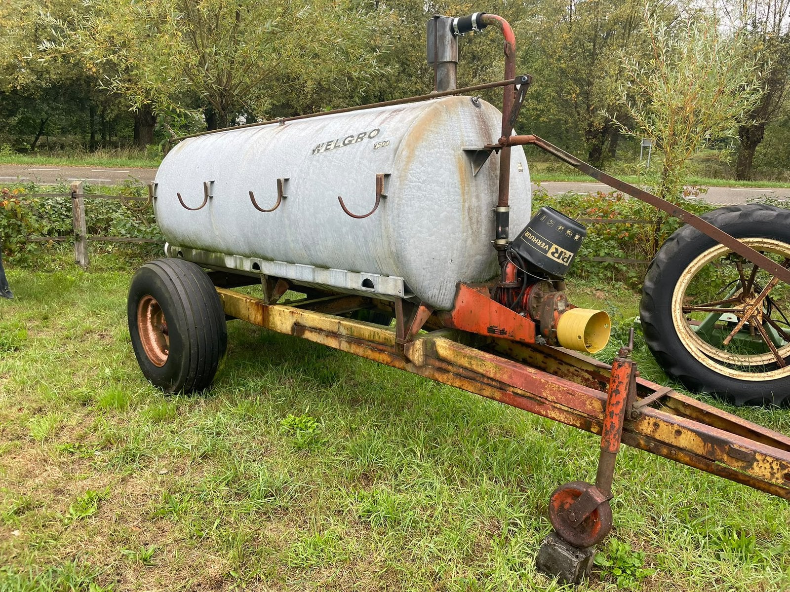 Mesttank giertank stronttank watertank vacuumtank, Ophalen, Oogstmachine