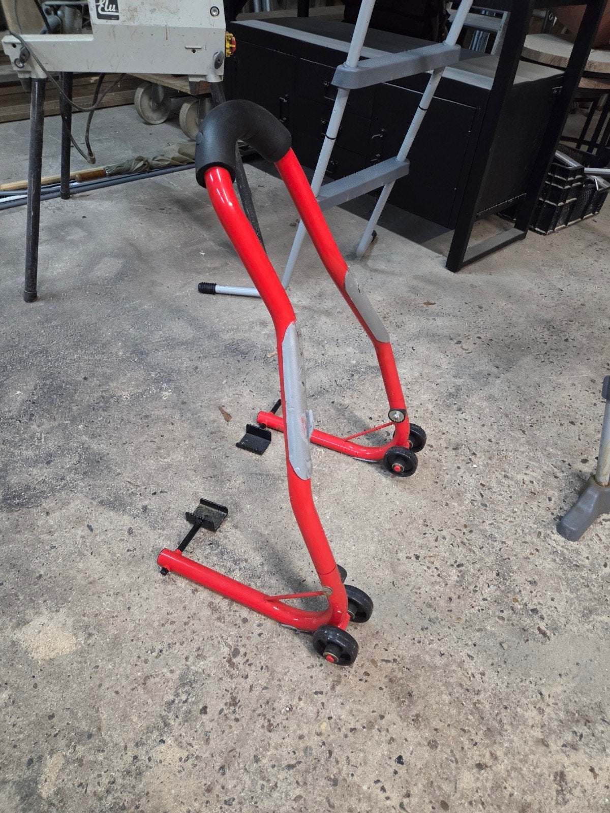Motorfiets paddockstand rood, Motoren, Ophalen, Gebruikt