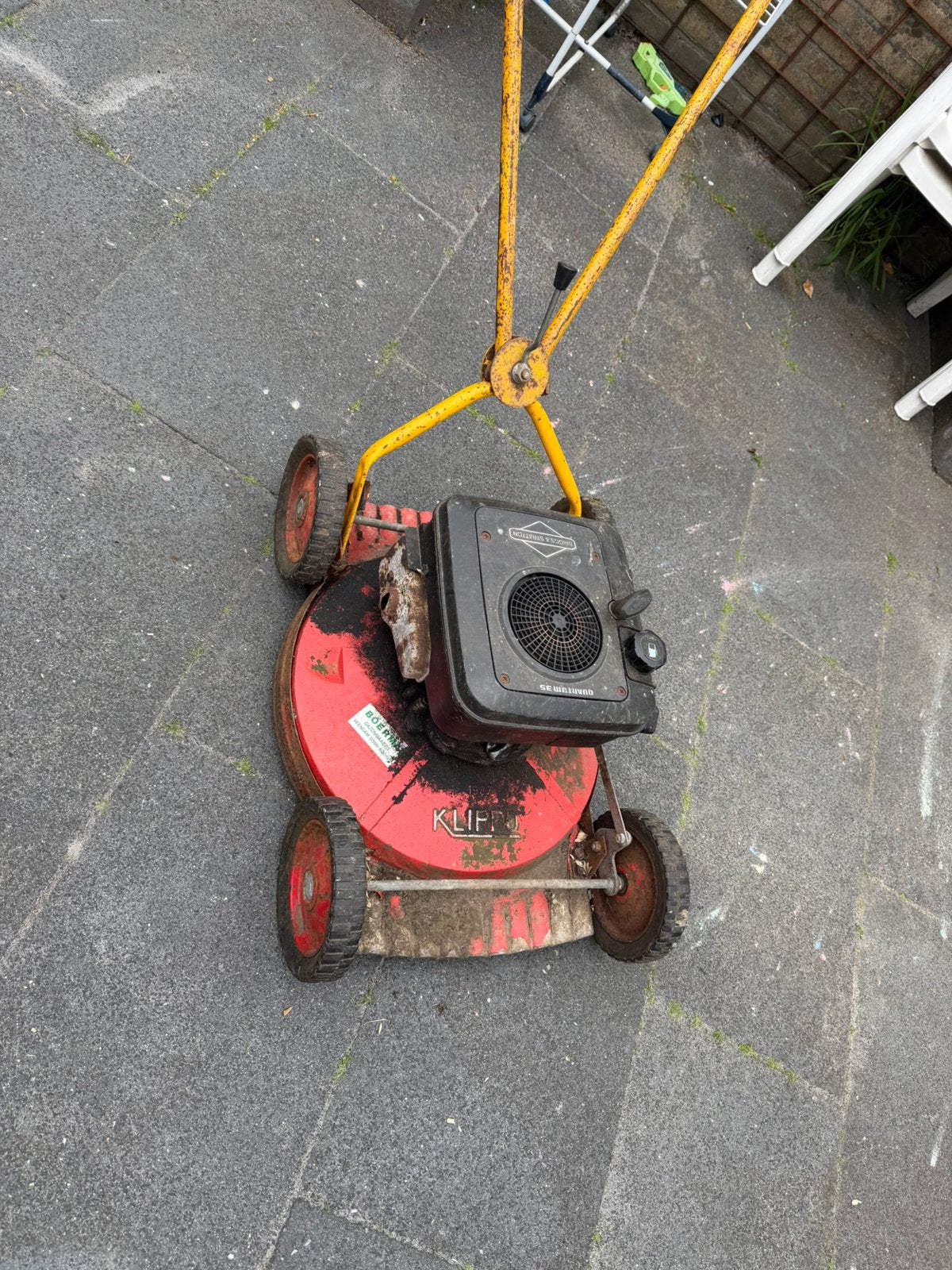 Grasmaaier benzine, Ophalen of Verzenden, Zo goed als nieuw