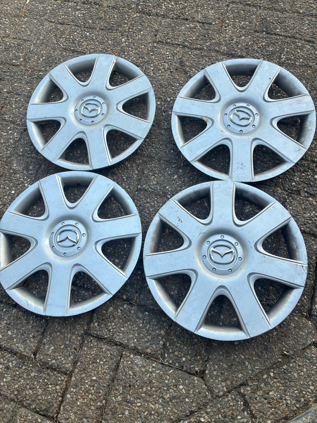 Originele Mazda wieldoppen - Set van 4, Ophalen, Gebruikt