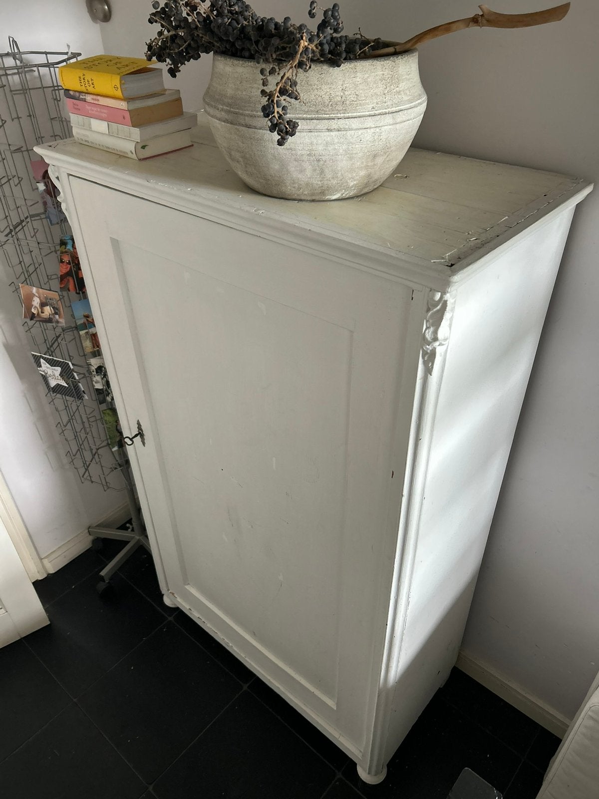 Mooie antieke witte houten kast, Ophalen, Zo goed als nieuw
