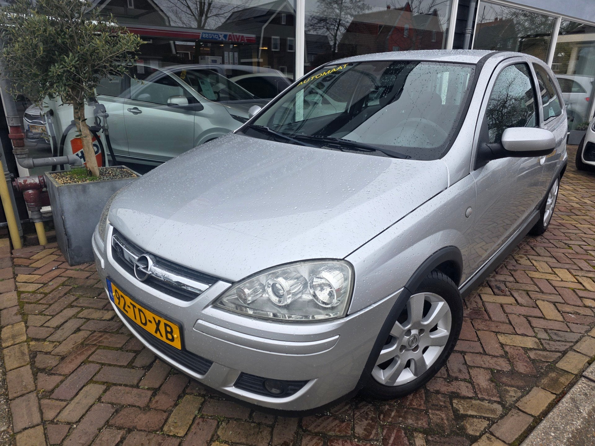 Opel Corsa 1.2-16V Silverlineautomaat, Auto's, 450 kg, Gebruikt, 31 €/maand, 4 cilinders