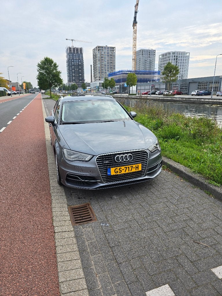 Audi A3 1.4 Tfsi 204pk E-tron S Tronic 2015 Grijs, Auto's, Stof, 4 cilinders, 1395 cc, 149 pk