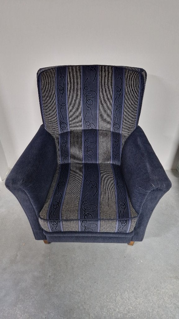 Blauwe stoel met houten poten, Ophalen, Gebruikt, Blauw, Klassiek