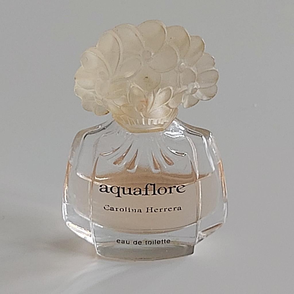 Halfvolle Aquaflore van Carolina Herrera, Ophalen of Verzenden, Zo goed als nieuw, Miniatuur, Gevuld