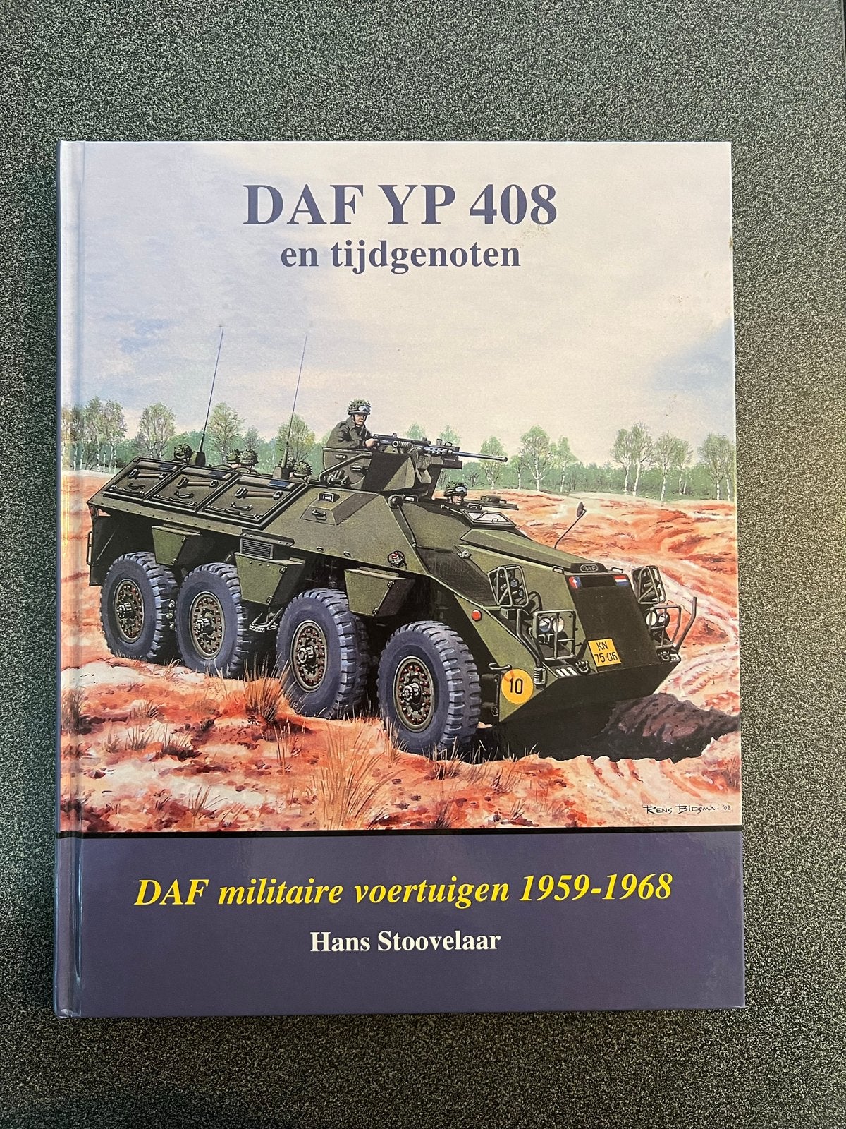 DAF YP 408 en tijdgenoten - DAF militaire voertuigen, Ophalen of Verzenden, 1945 tot heden, Zo goed als nieuw, Landmacht