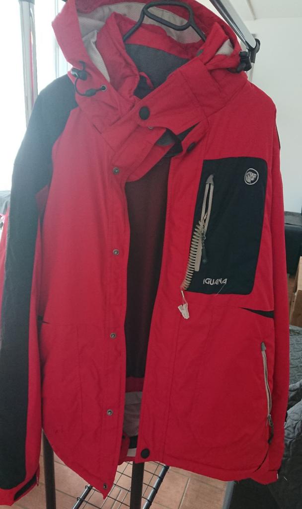 Heren jas maat 2XL - Rood met zwart - Iguana, Kleding | Heren, Jassen | Winter, Gedragen, Overige maten, Rood, Ophalen of Verzenden