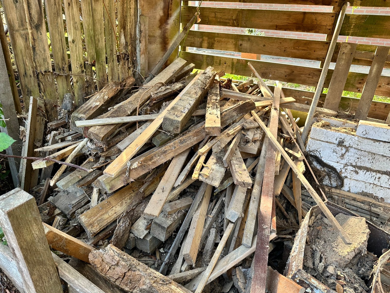 gratis brandhout / latten / balkjes korte lengtes, Minder dan 3 m³, Ophalen, Overige houtsoorten