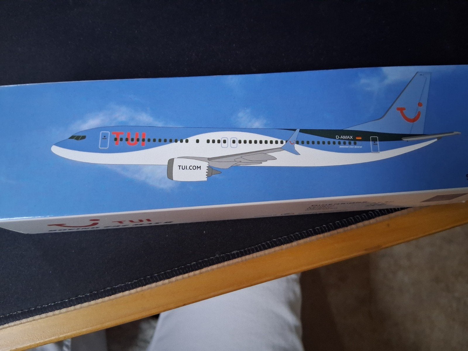 TUI Boeing 737 MAX model 1:200, Overige merken, 1:200 of kleiner, Ophalen of Verzenden, Zo goed als nieuw