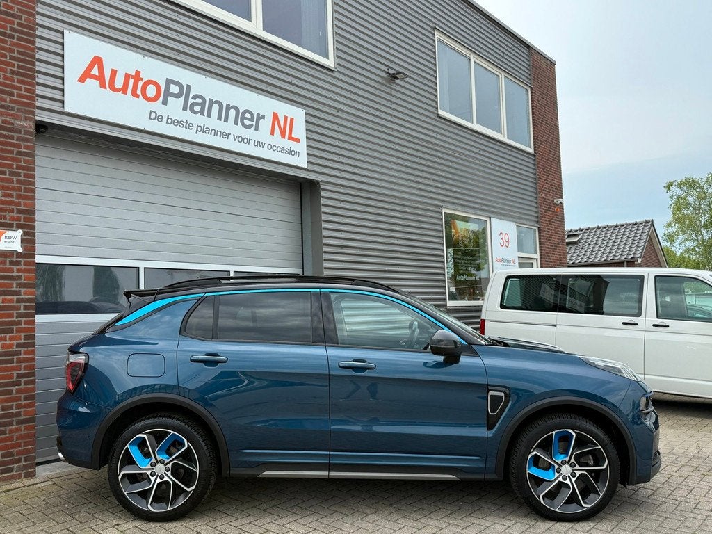 Lynk & Co 01 1.5 Plug-in Hybrid! 360 Camera! Pano! Virtual, Auto's, Stof, Gebruikt, Zwart, Blauw