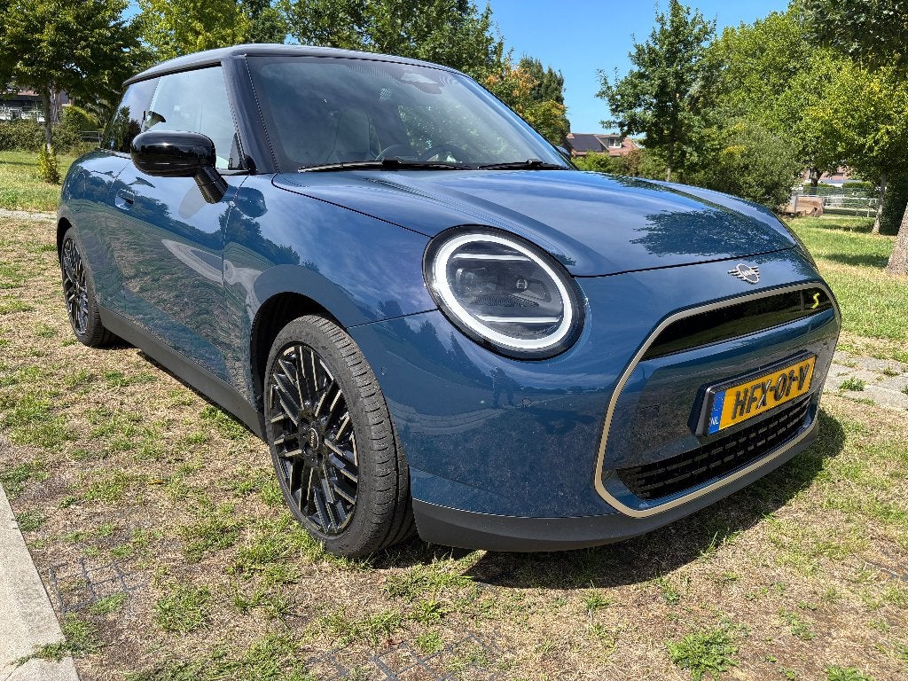 Mini Cooper 54,2 kWh 218pk 2025 Blauw, Auto's, Origineel Nederlands, Particulier, Dealer onderhouden, Te koop