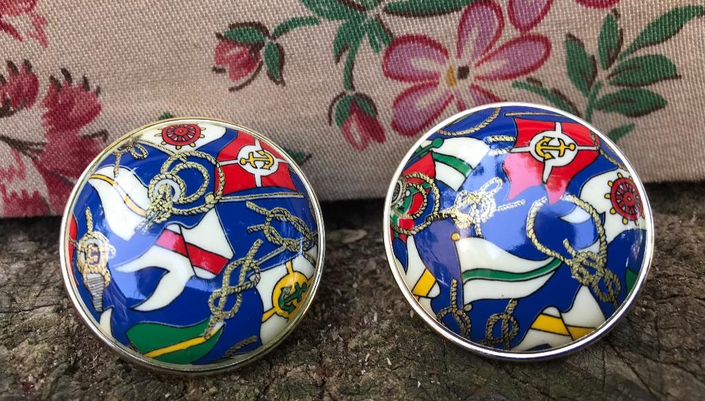 Oorbellen met nautische vlaggen - kunststof - jaren 70, Overige materialen, Overige kleuren, Ophalen of Verzenden, Zo goed als nieuw